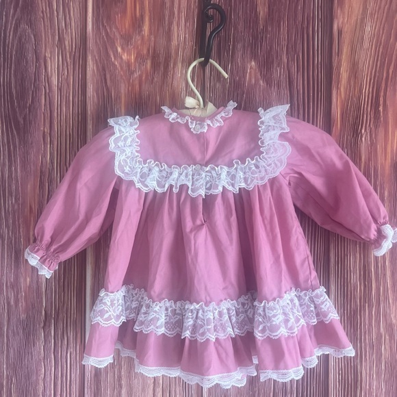 Vintage 1990’s Bryan Pink Baby Dress with White Lace size 18 month - Picture 6 of 9